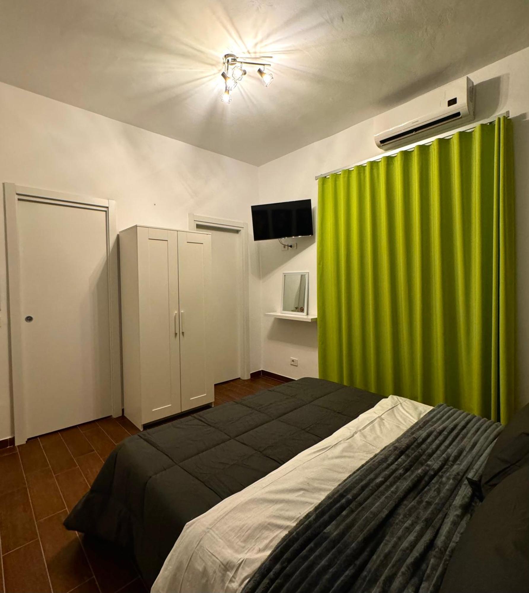 Enotria Bnb Bed and Breakfast Ρέτζιο ντι Καλάμπρια Εξωτερικό φωτογραφία